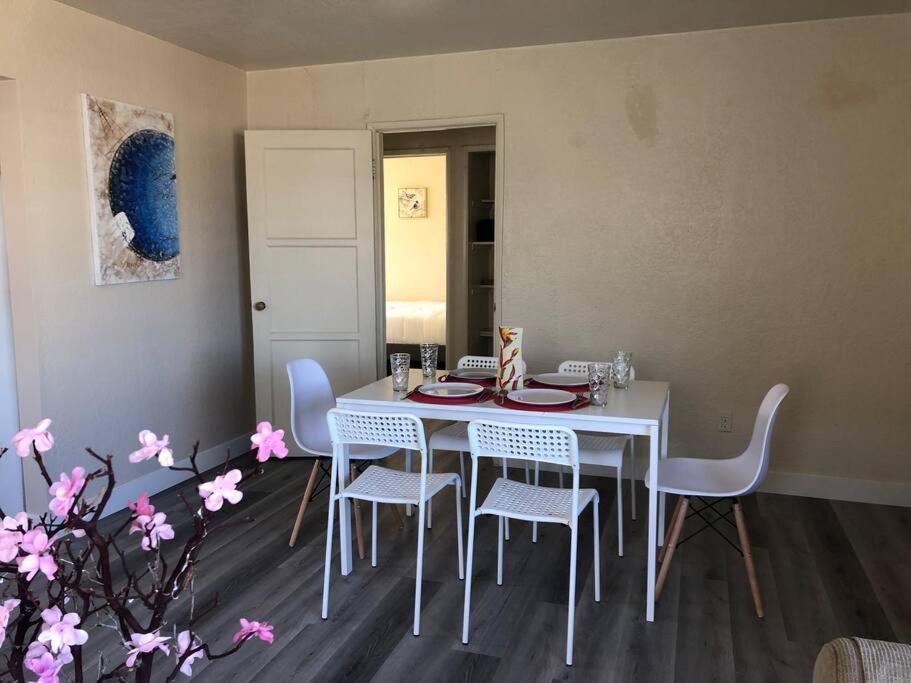 Entire Lovely 3-Bedroom Home W Yard, Parking Chula Vista Esterno foto